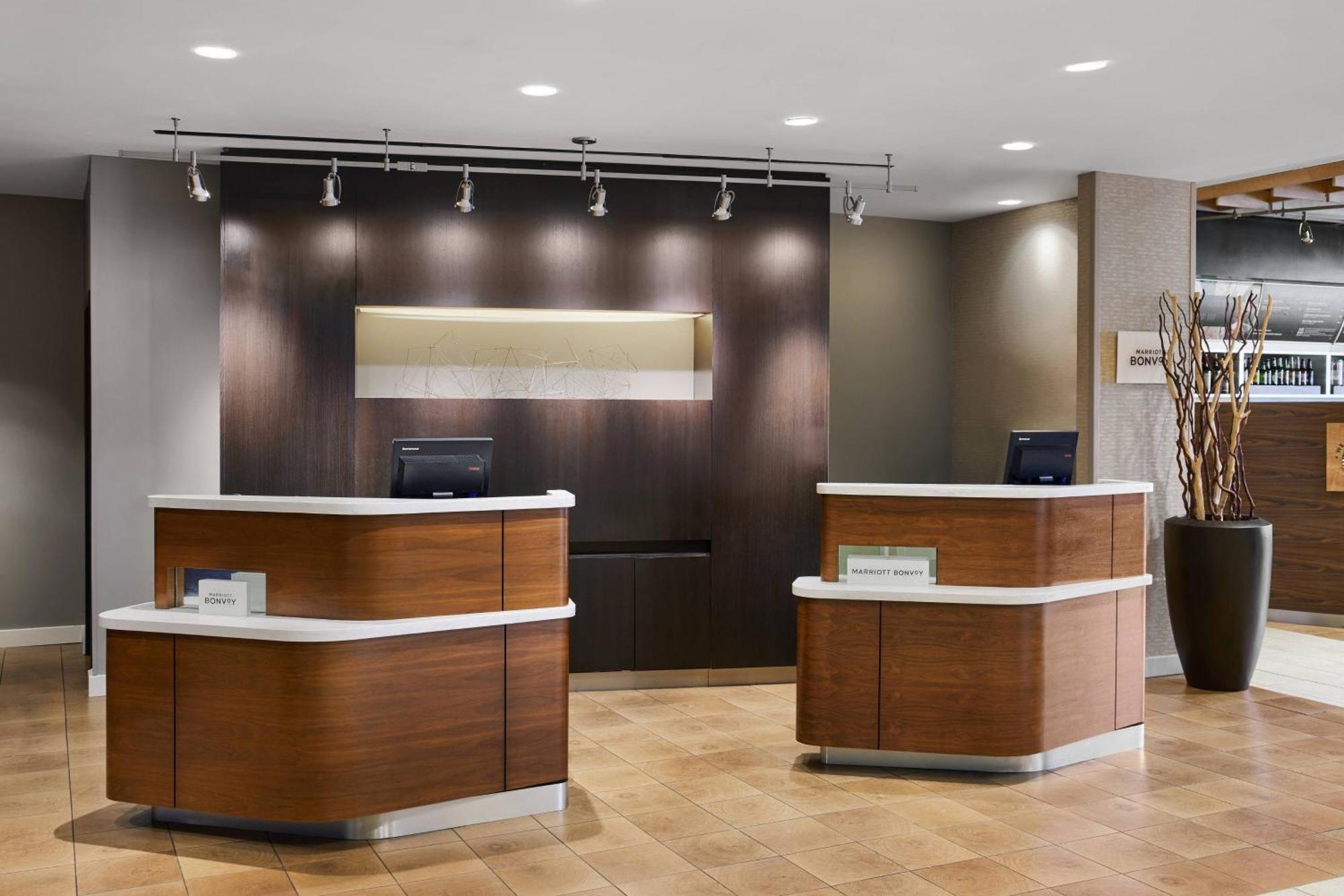 Courtyard By Marriott Newark Downtown Hotel Ngoại thất bức ảnh