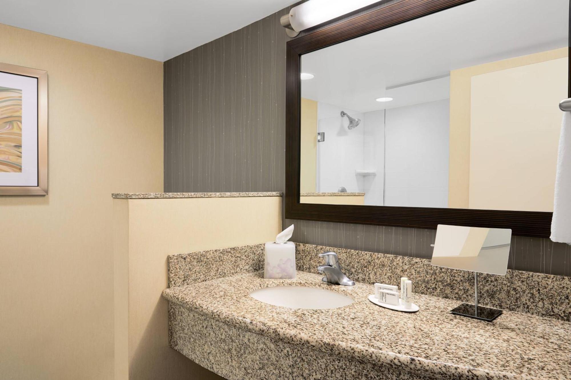 Courtyard By Marriott Newark Downtown Hotel Ngoại thất bức ảnh